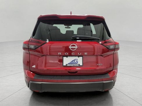 Used 2025 Nissan Rogue SV image 25