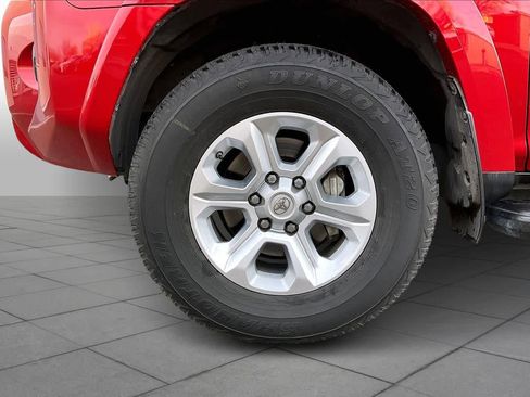 Used 2019 Toyota 4Runner SR5 Premium image 10