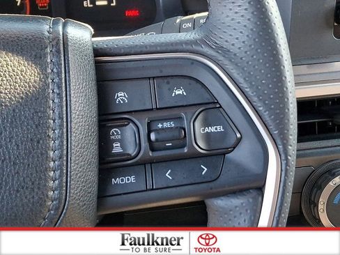 Certified 2025 Toyota 4Runner SR5 AWD/4WD image 19