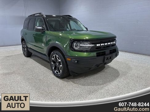 Used 2023 Ford Bronco Sport Outer Banks w/ Tech Package AWD/4WD image 1