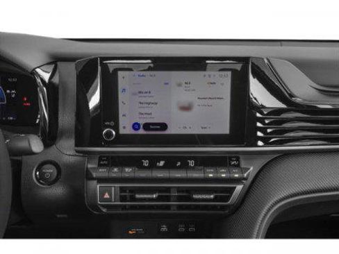 Certified 2025 Toyota Camry SE image 9