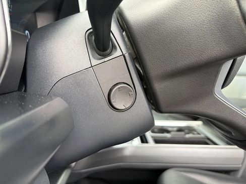 Used 2024 Ford F250 Lariat image 14