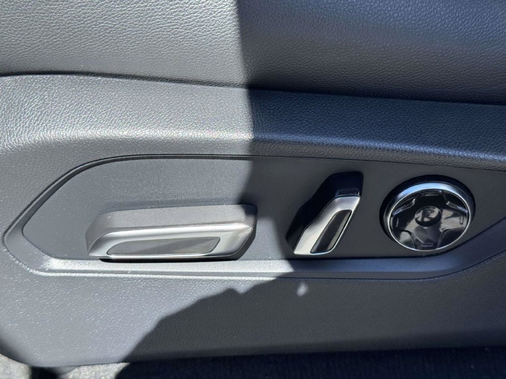 Certified 2024 Acura MDX SH-AWD image 18