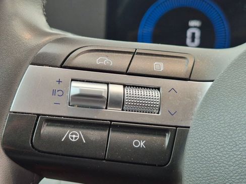 Used 2024 Hyundai Kona SEL FWD image 14