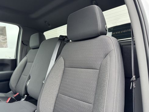 Used 2022 Chevrolet Silverado 2500 LT w/ Convenience Package image 13