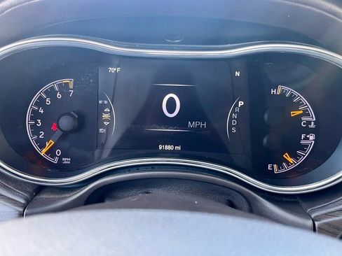 Used 2014 Jeep Grand Cherokee Overland image 15