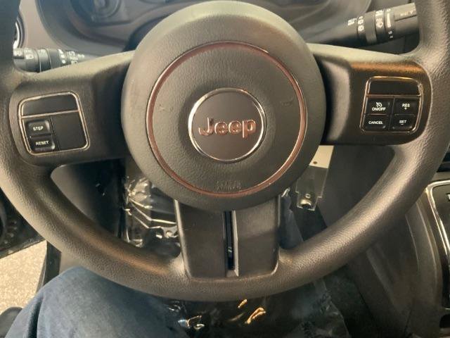 Used 2013 Jeep Compass Sport AWD/4WD image 19
