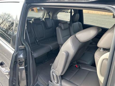 Used 2013 Honda Odyssey Touring Elite image 15