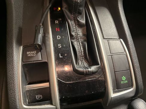 Used 2021 Honda Civic EX-L image 15