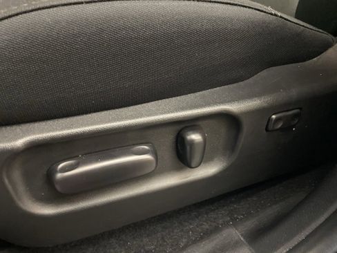 Used 2023 Toyota Tacoma TRD Off-Road w/ Technology Package image 15