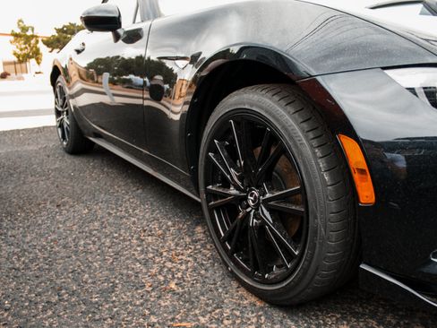 New 2026 MAZDA MX-5 Miata Club w/ Interior Package RWD image 4