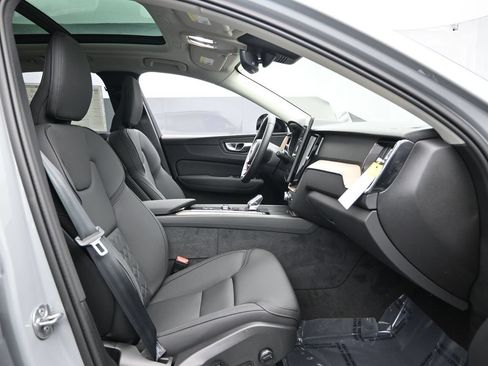 New 2026 Volvo XC60 T8 Plus w/ Protection Package Premier AWD/4WD image 28