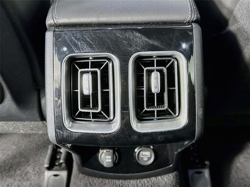 Used 2023 Kia Sorento SX AWD/4WD image 26