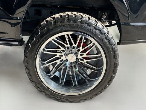 Used 2023 Ford F150 Platinum image 37