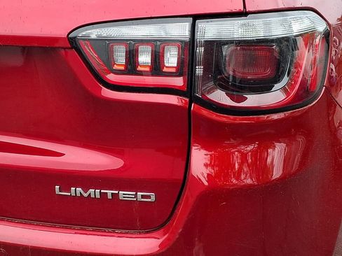 Used 2025 Jeep Compass Limited AWD/4WD image 22