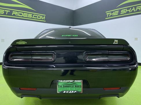 Used 2023 Dodge Challenger R/T image 8