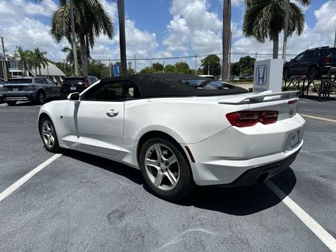 Used 2019 Chevrolet Camaro LT RWD image 6