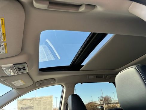 New 2026 Nissan Pathfinder SL image 20