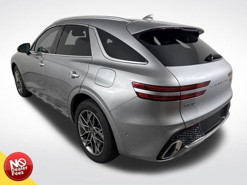 Used 2023 Genesis GV70 2.5T w/ Advanced Package image 6