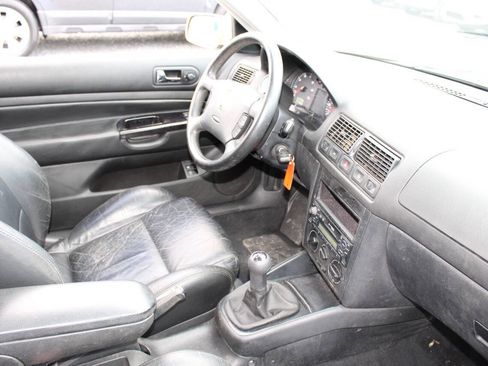 Used 2001 Volkswagen GTI GLS FWD image 12