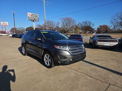 Used 2018 Ford Edge SE image 1