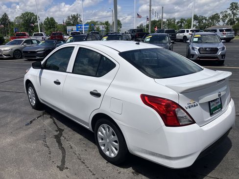 Used 2019 Nissan Versa S Plus FWD image 5
