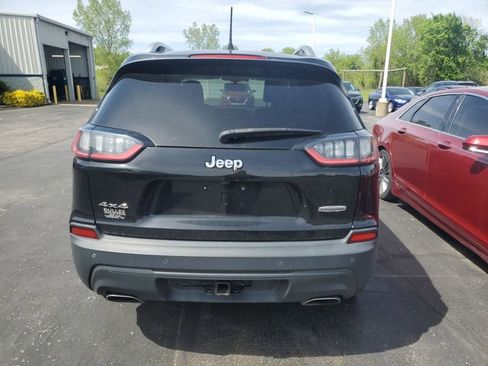Used 2019 Jeep Cherokee Latitude Plus w/ Comfort/Convenience Group AWD/4WD image 8