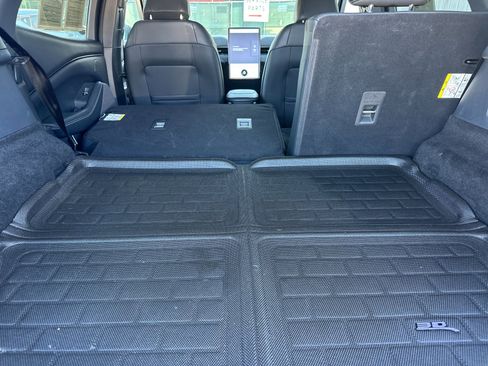 Used 2021 Ford Mustang Mach-E Premium image 15