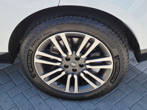 Used 2024 Land Rover Range Rover SE AWD/4WD image 6