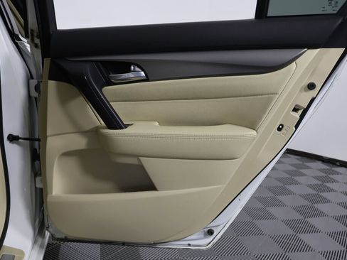 Used 2012 Acura TL image 21
