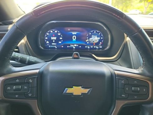 Used 2024 Chevrolet Suburban High Country w/ Advanced Technology Package AWD/4WD image 23