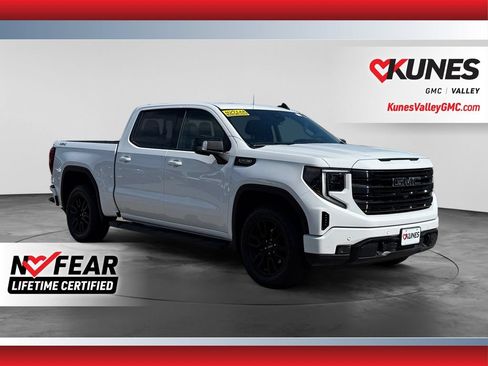 Used 2024 GMC Sierra 1500 Elevation w/ Elevation Premium Package AWD/4WD image 1