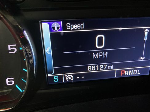 Used 2017 GMC Sierra 1500 SLE w/ SLE Value Package image 11