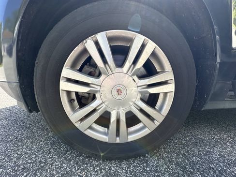 Used 2014 Cadillac SRX Luxury w/ Driver Awareness Package AWD/4WD image 27