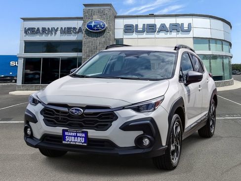 Used 2024 Subaru Crosstrek 2.5i Limited w/ Crosstrek Mirror Package AWD/4WD image 3