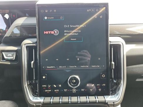 New 2026 GMC Yukon Elevation image 25