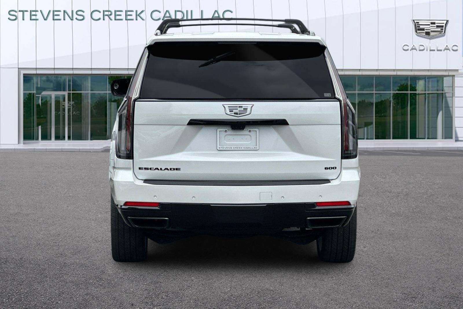 Used 2025 Cadillac Escalade ESV Sport Platinum w/ LPO, ONYX Package AWD/4WD image 4