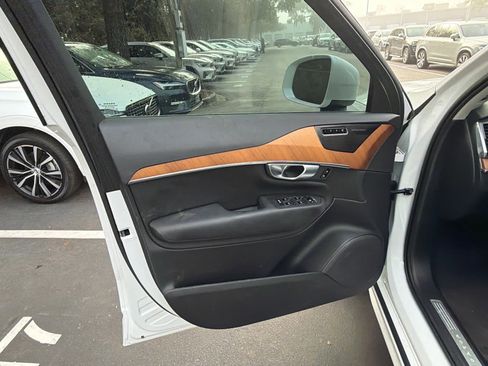 Certified 2023 Volvo XC90 B5 Plus w/ Protection Package Premier image 23