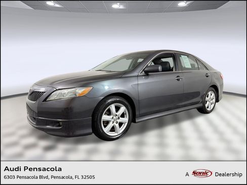 Used 2009 Toyota Camry SE image 1