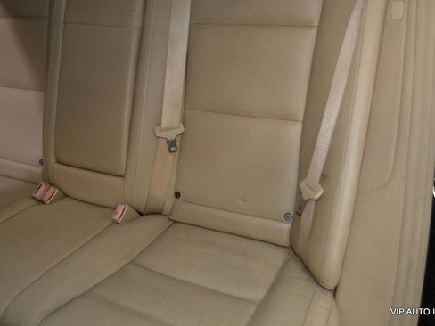 Used 2010 Mercedes-Benz S 550 4MATIC image 25