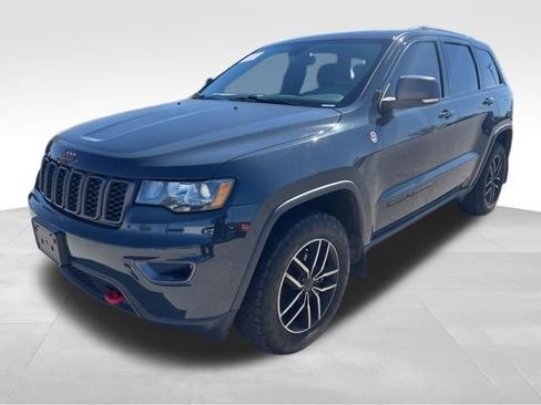 Used 2018 Jeep Grand Cherokee Trailhawk image 9