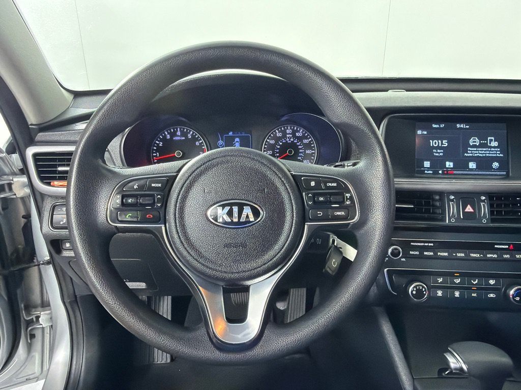Used 2018 Kia Optima LX FWD image 14
