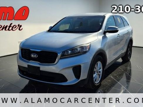 Used 2019 Kia Sorento LX V6 AWD image 1