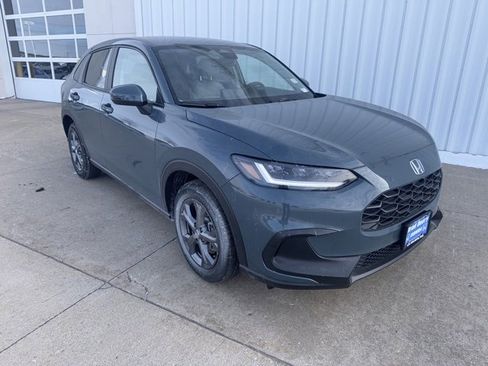 New 2026 Honda HR-V LX image 2