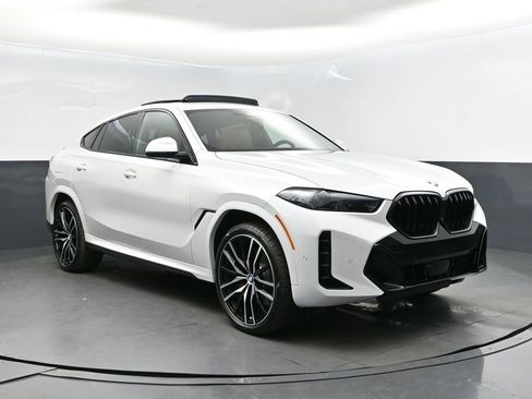 New 2026 BMW X6 xDrive40i w/ Climate Comfort Package image 1