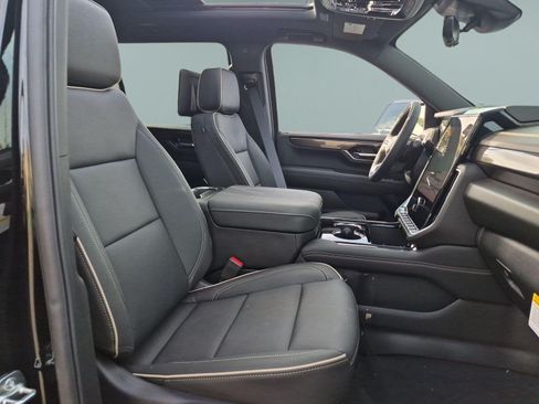 New 2026 GMC Yukon XL Elevation w/ Elevation Premium Package RWD image 29