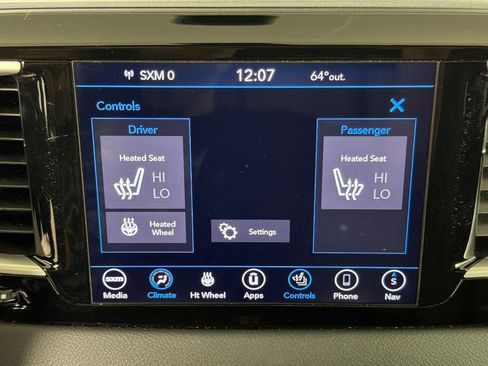 Used 2020 Chrysler Pacifica Touring-L w/ S Appearance Package FWD image 30