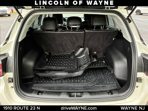 Used 2020 Jeep Compass Latitude w/ Popular Equipment Group AWD/4WD image 6