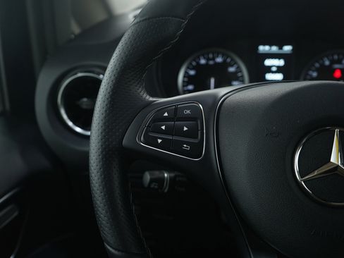 Used 2021 Mercedes-Benz Metris Passenger image 25