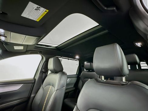 Used 2025 MAZDA CX-90 3.3 Turbo w/ Premium Plus Pkg image 26